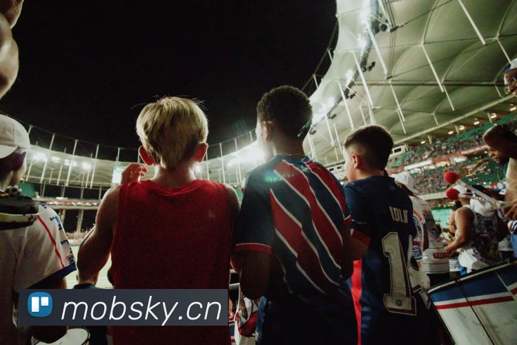 华体官网登录入口网址APP 体育赛事宣传图